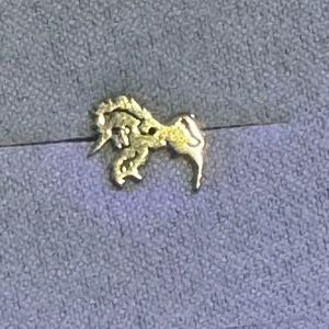 14k yellow gold unicorn stud earring